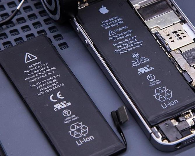 Новый закон ЕС об аккумуляторах может означать прекращение продаж недорогих смартфонов